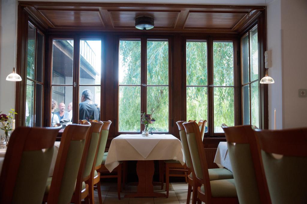 Hotel Landgut Burg Gmbh Weinstadt Ngoại thất bức ảnh