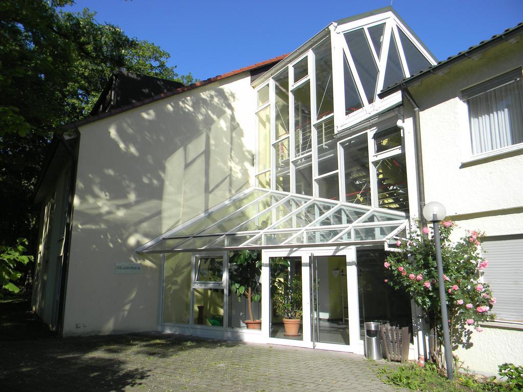 Hotel Landgut Burg Gmbh Weinstadt Ngoại thất bức ảnh